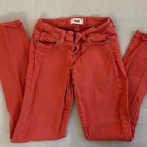 Paige Women’s Skyline Ankle Peg. Washed red. Size 25.